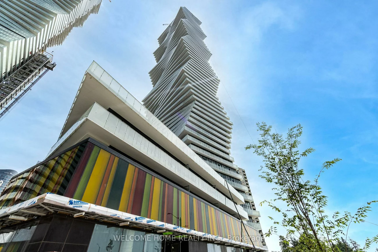 3883, quartz, Hurontario, Mississauga