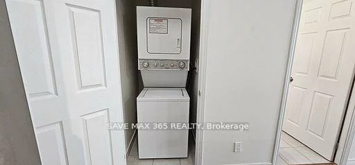 339, Rathburn, City Centre, Mississauga