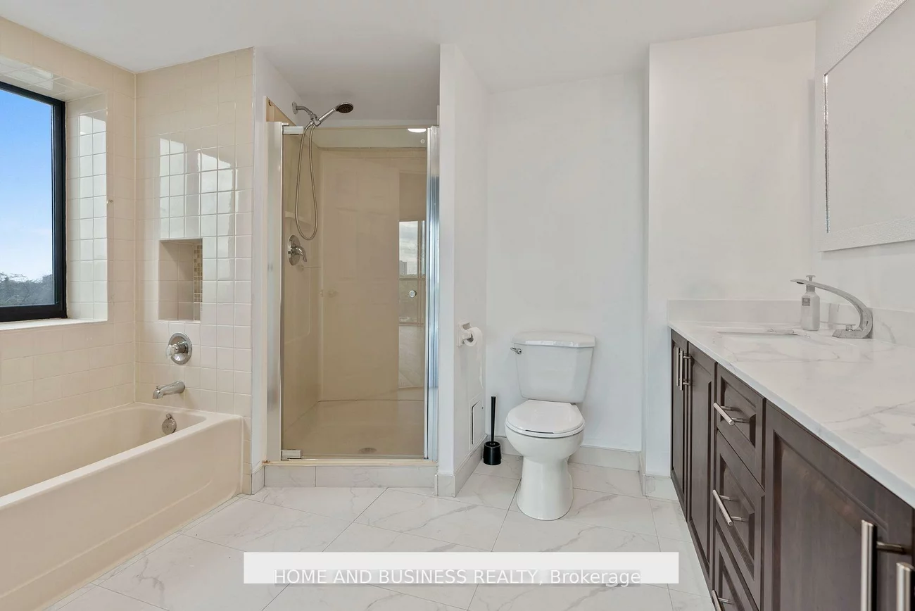 4235, SHERWOODTOWNE, City Centre, Mississauga