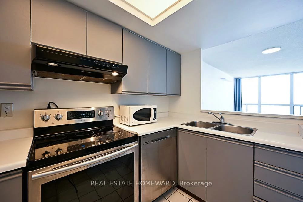 4460, Tucana, Hurontario, Mississauga