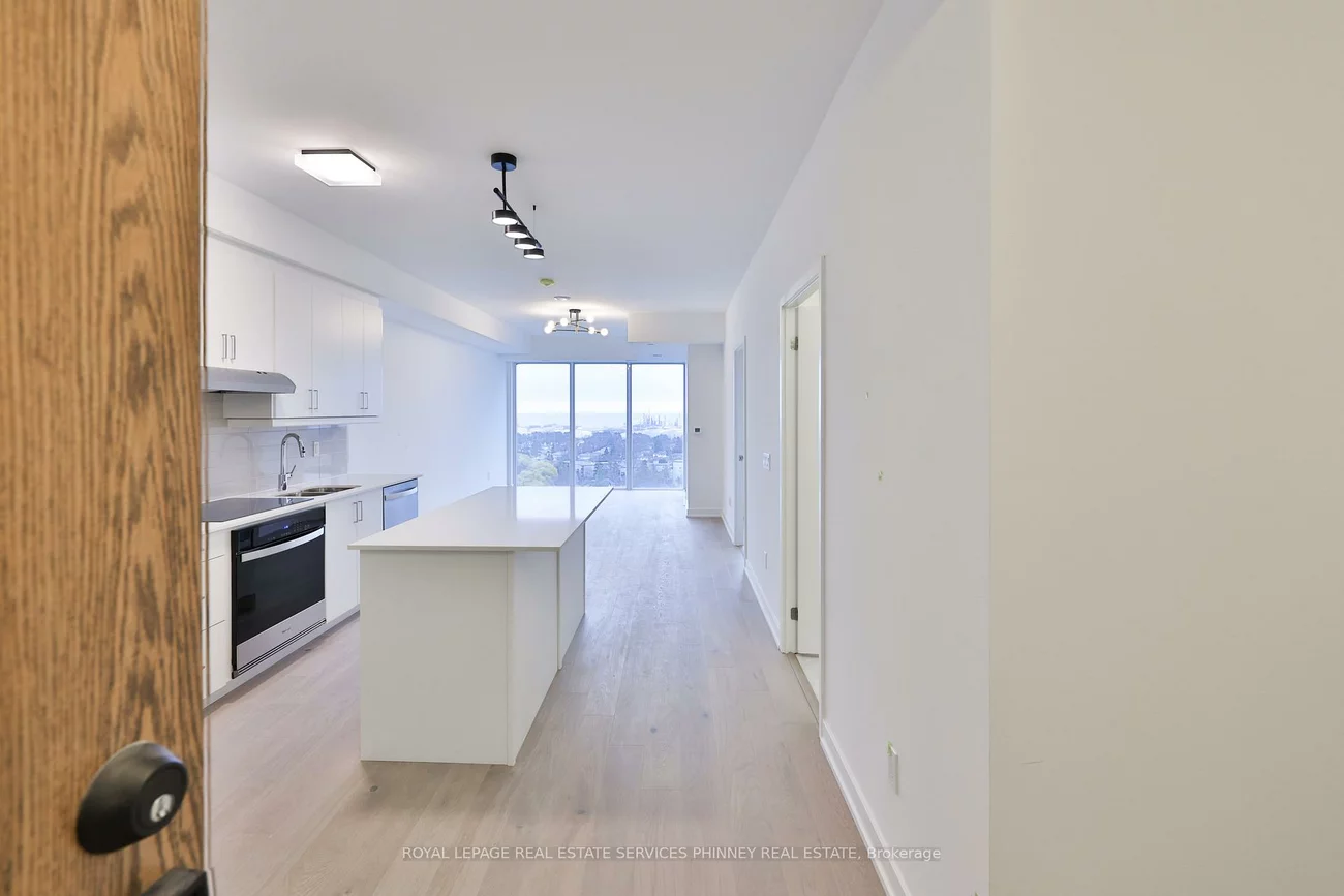 1035, Southdown, Clarkson, Mississauga