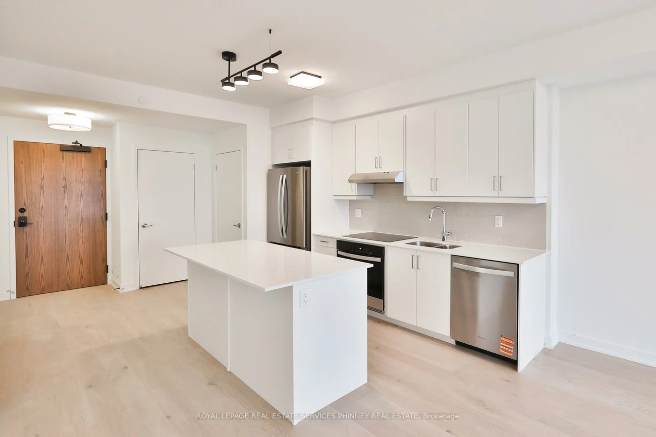 1035, Southdown, Clarkson, Mississauga