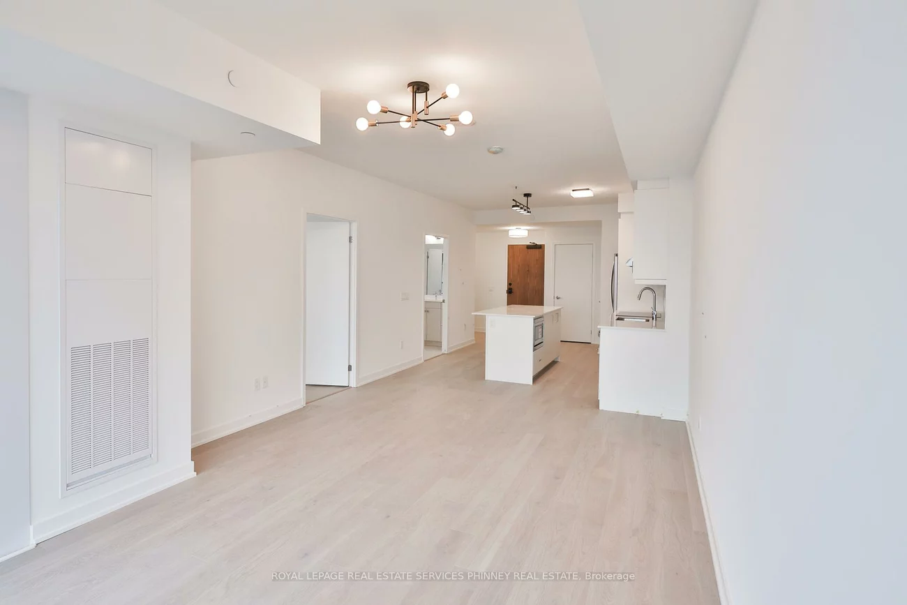 1035, Southdown, Clarkson, Mississauga