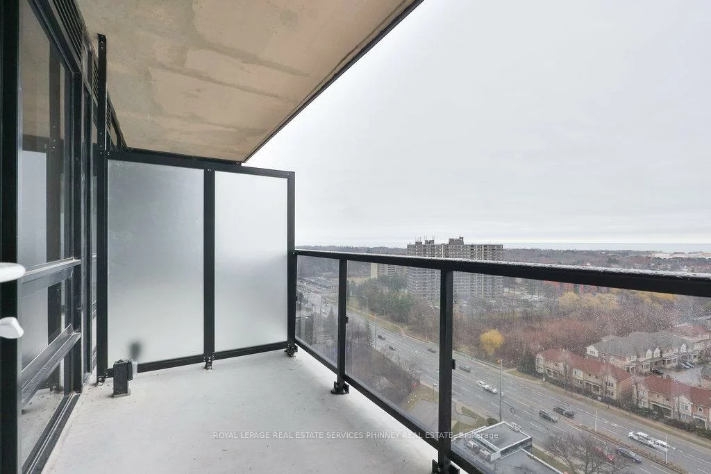 1035, Southdown, Clarkson, Mississauga