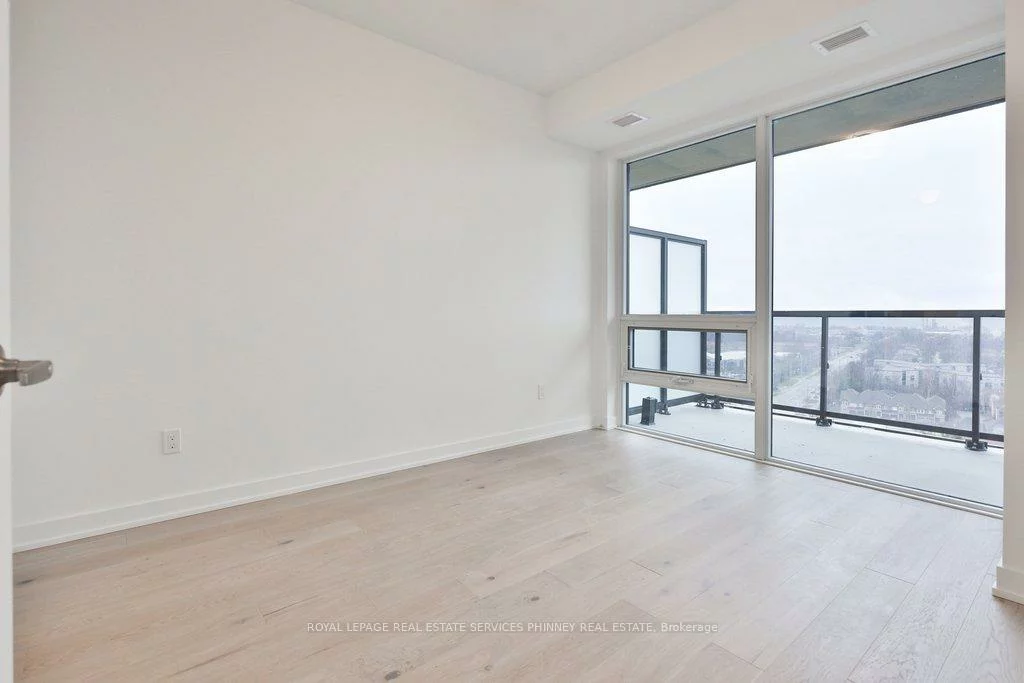 1035, Southdown, Clarkson, Mississauga