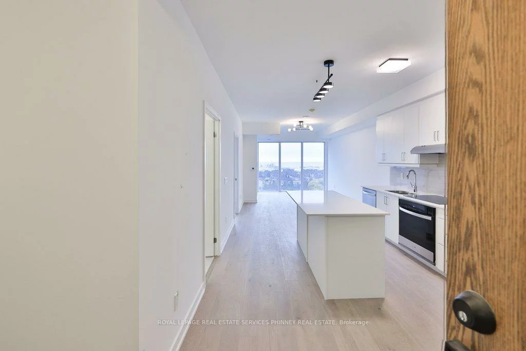 1035, Southdown, Clarkson, Mississauga