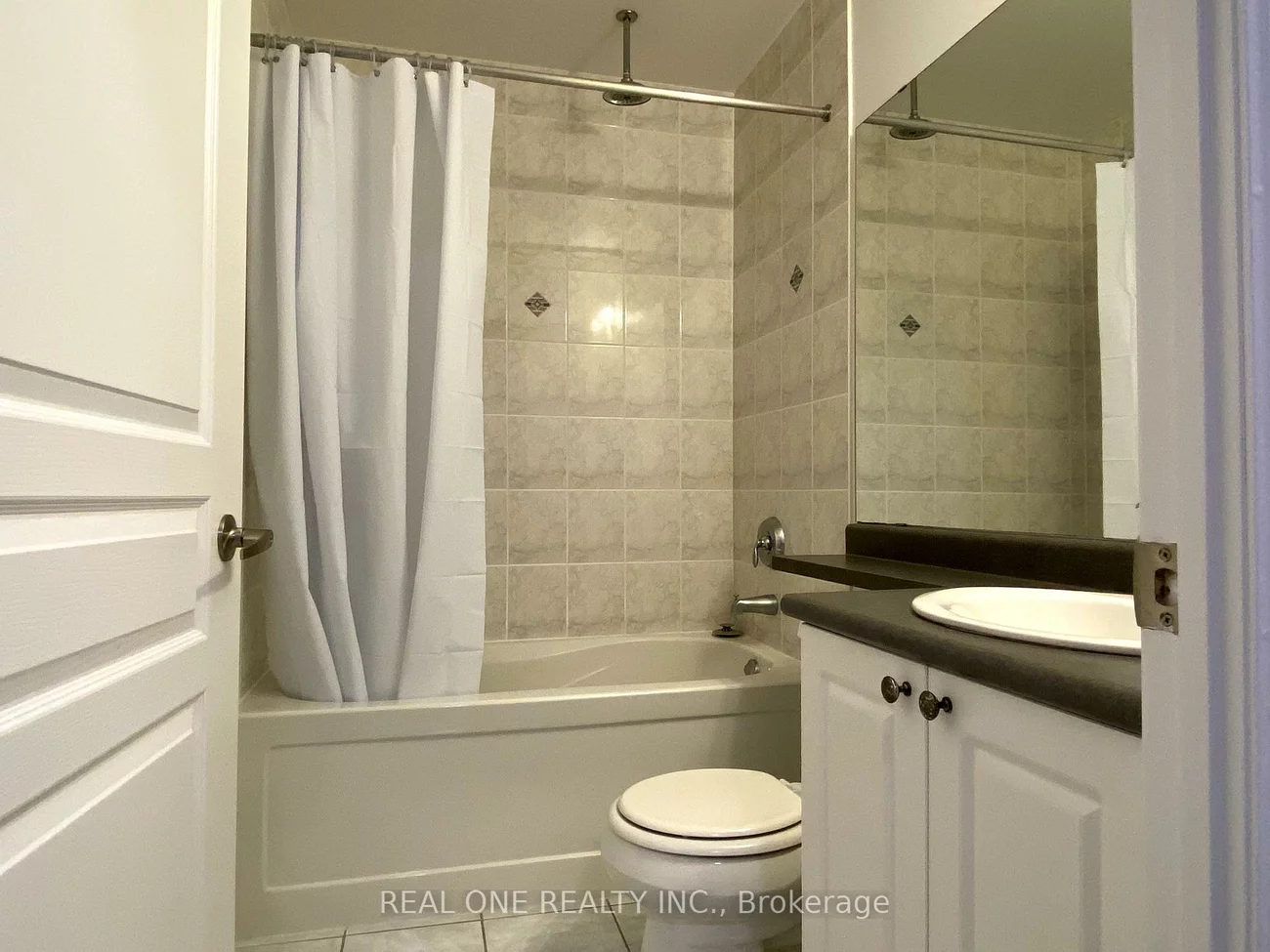 223, Webb, City Centre, Mississauga