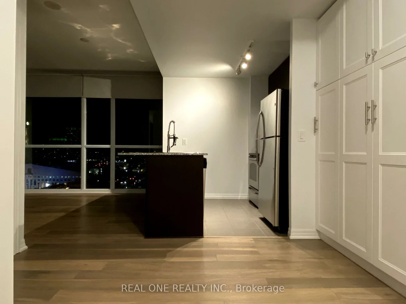223, Webb, City Centre, Mississauga