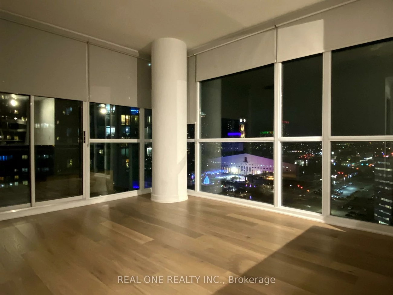 223, Webb, City Centre, Mississauga