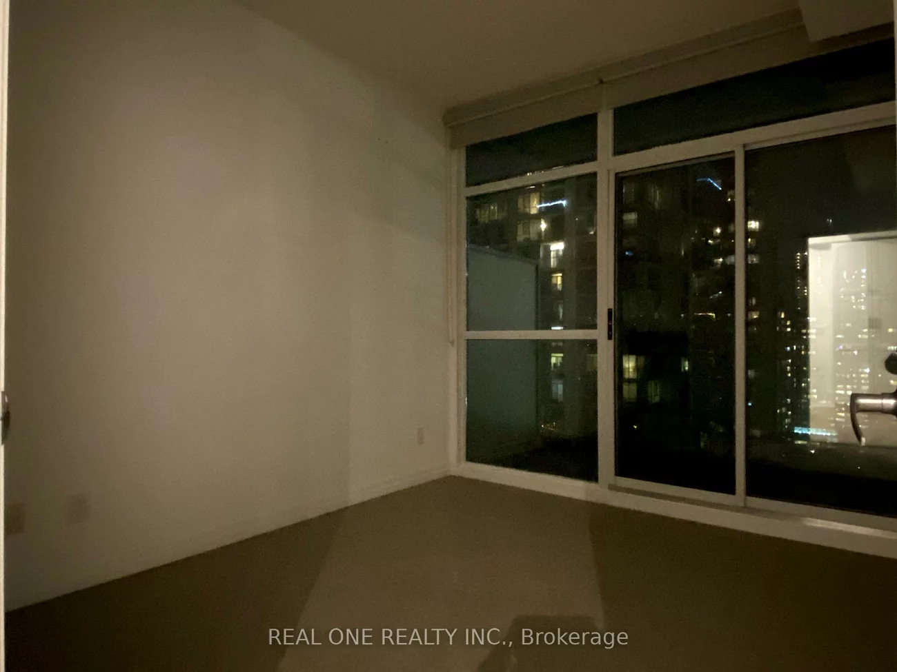 223, Webb, City Centre, Mississauga