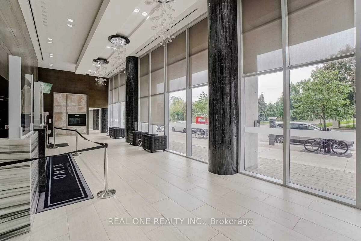 223, Webb, City Centre, Mississauga