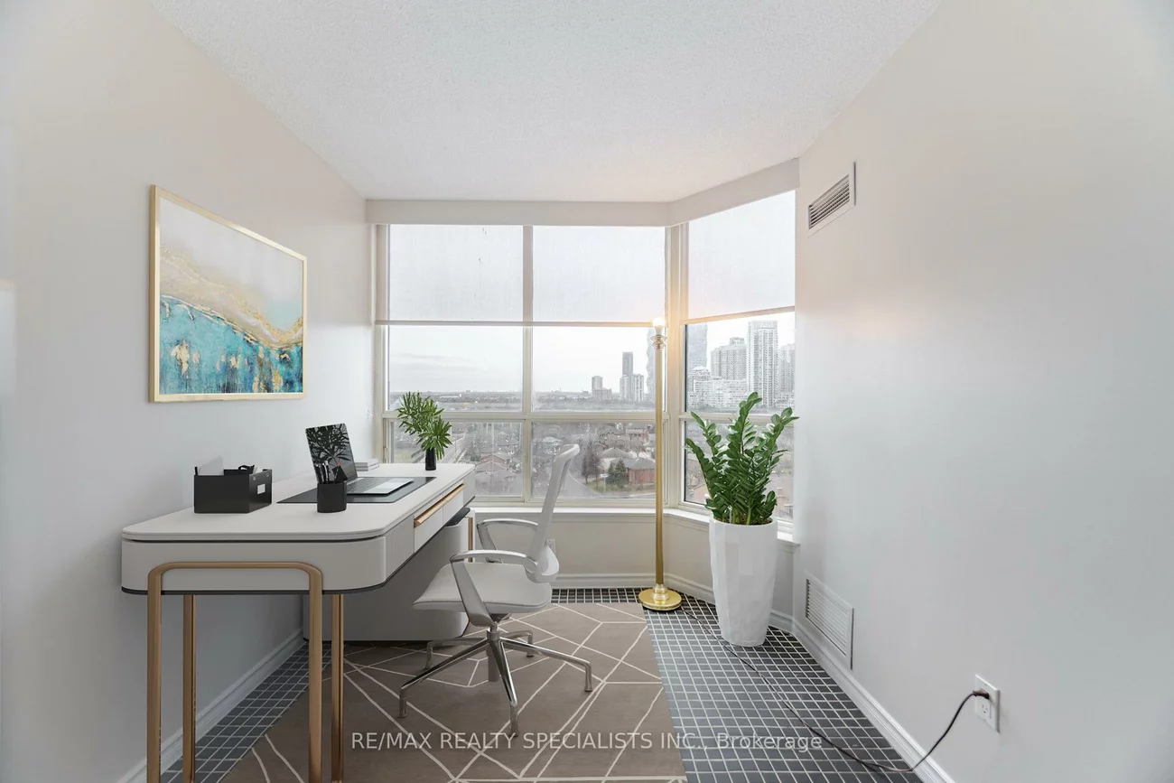 55, Elm, City Centre, Mississauga
