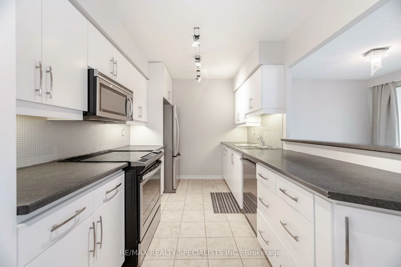 55, Elm, City Centre, Mississauga