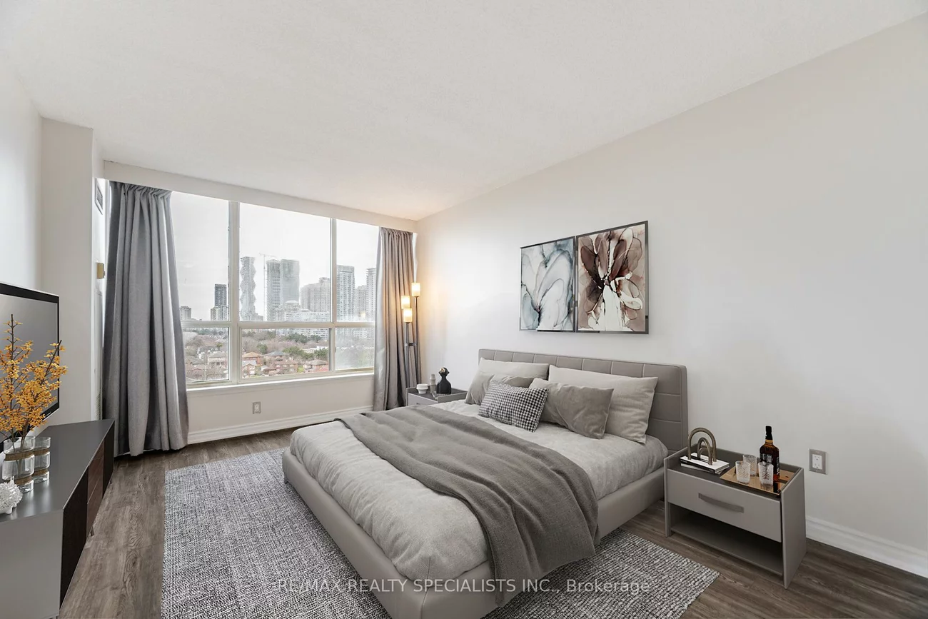 55, Elm, City Centre, Mississauga