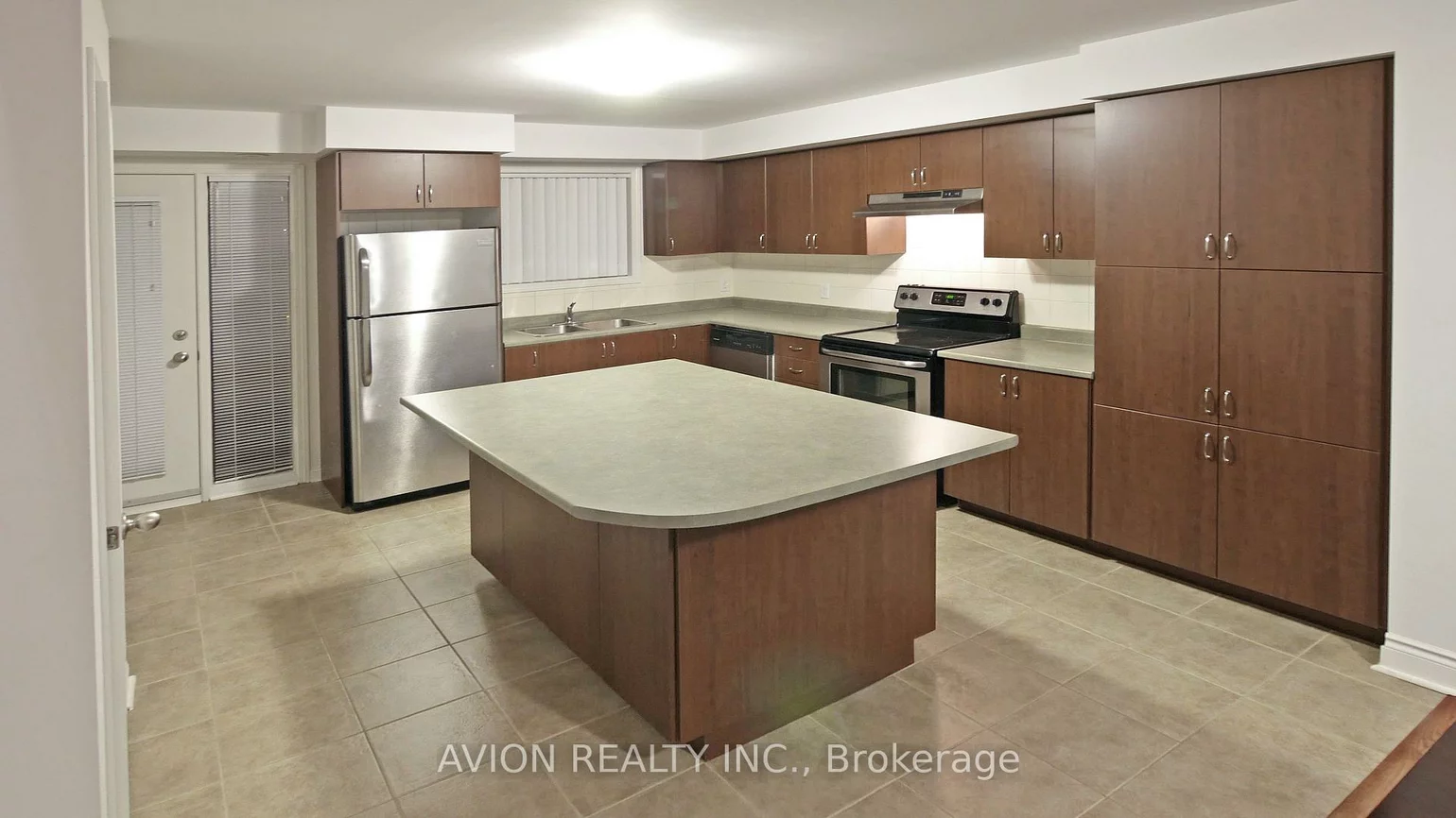 2891, Rio, Central Erin Mills, Mississauga