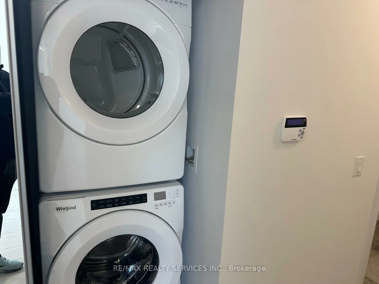 35, Watergarden, Hurontario, Mississauga