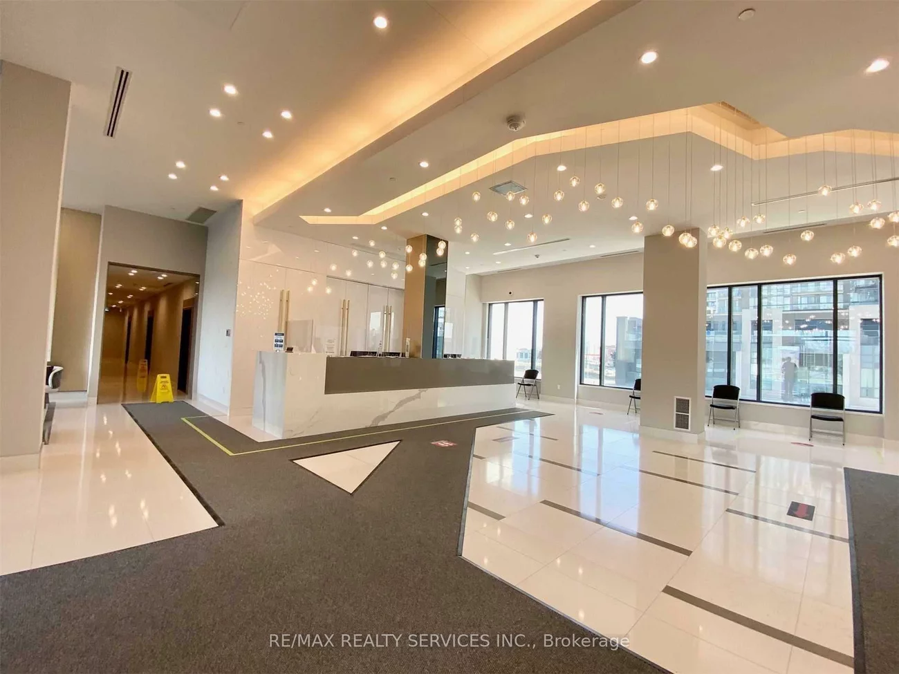 35, Watergarden, Hurontario, Mississauga