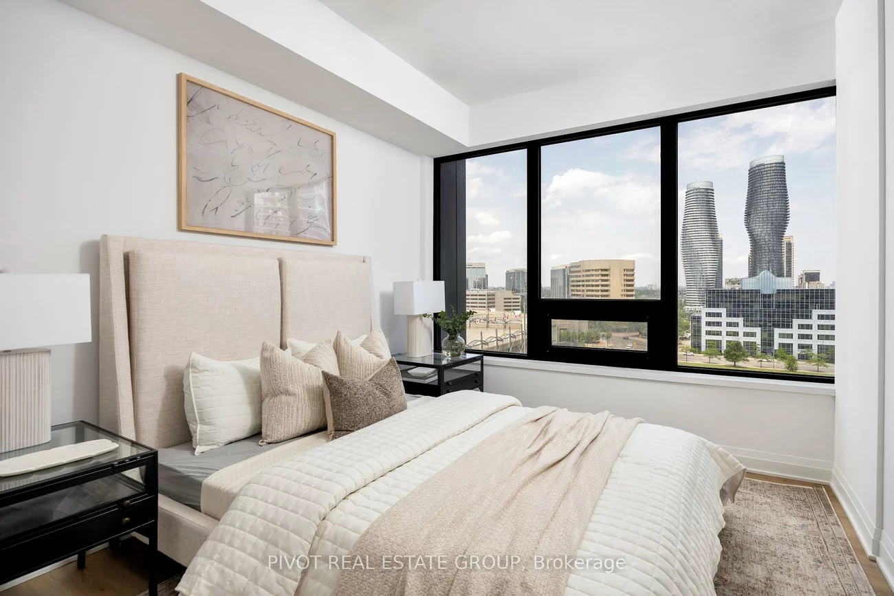 4023, The Exchange, City Centre, Mississauga