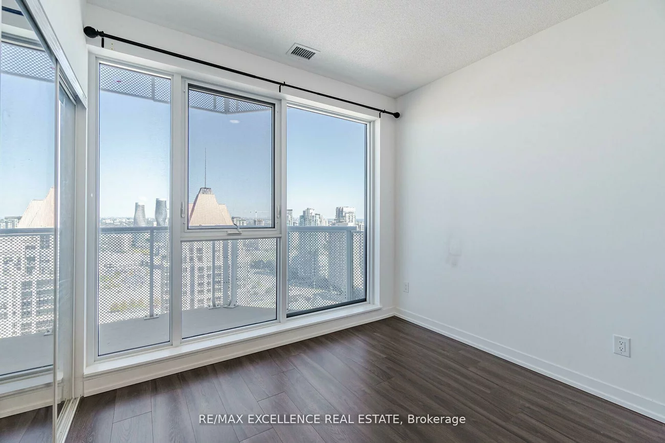 4065, Confederation, City Centre, Mississauga