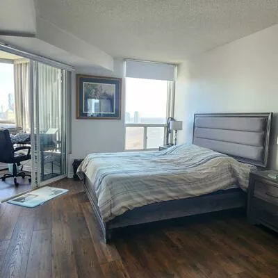 4460, Tucana, Hurontario, Mississauga
