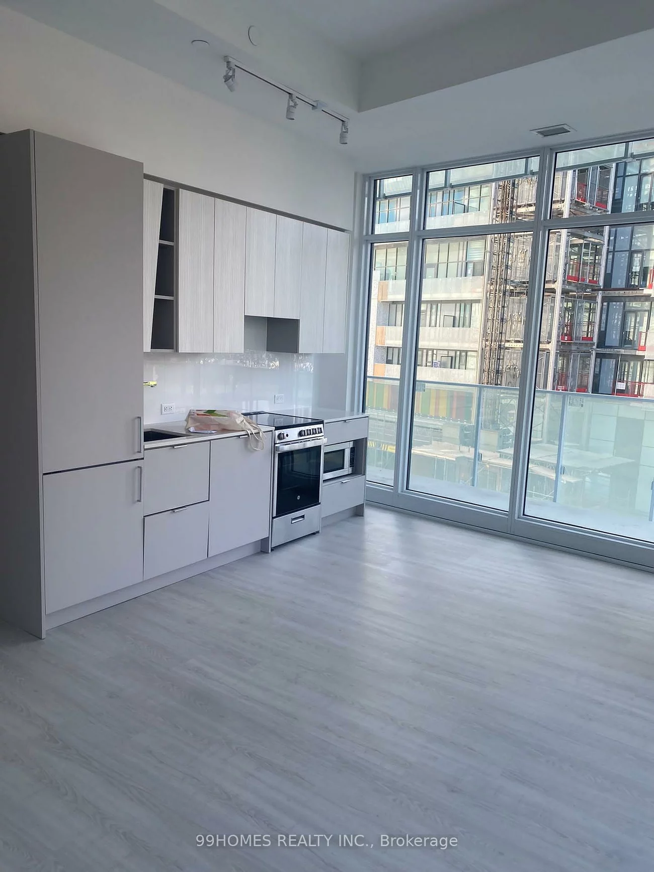 3883, Quartz, City Centre, Mississauga