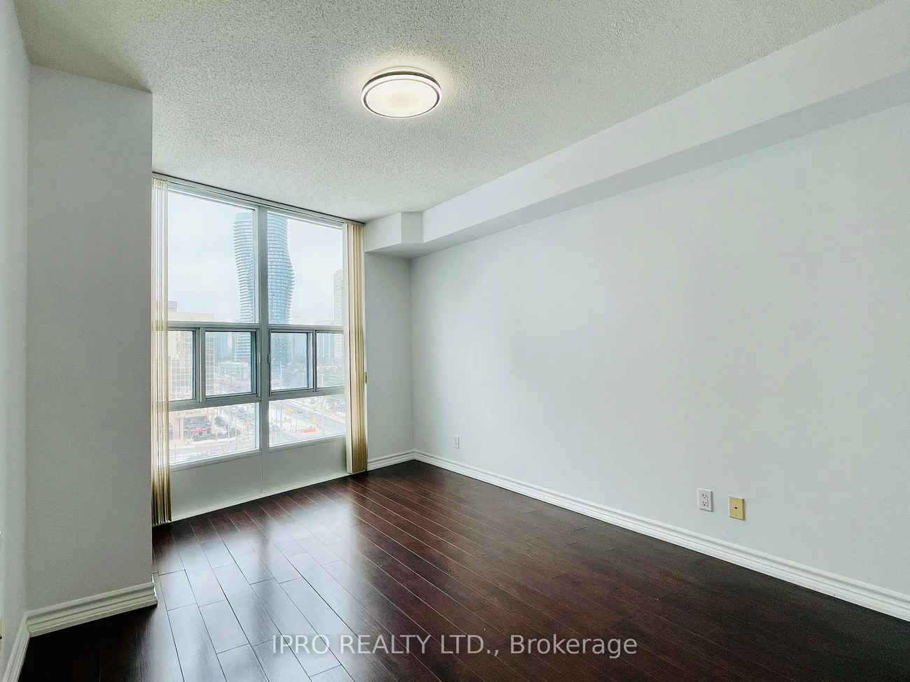 1, Elm, City Centre, Mississauga