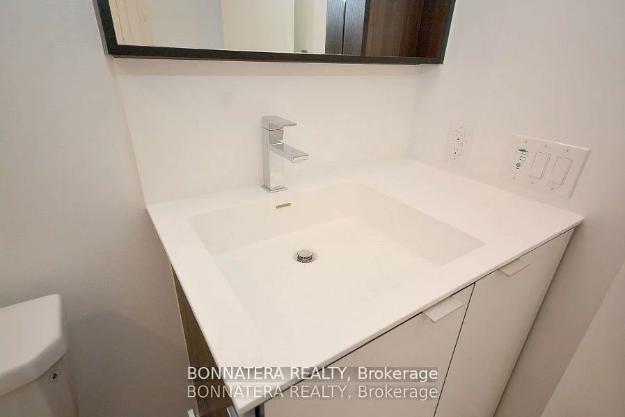 4065, Confederation, City Centre, Mississauga