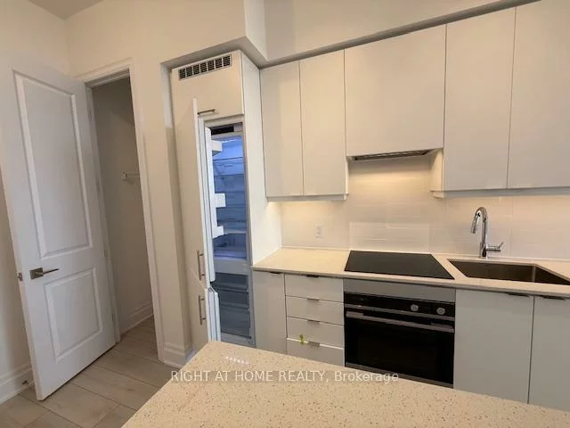 30, Elm, City Centre, Mississauga