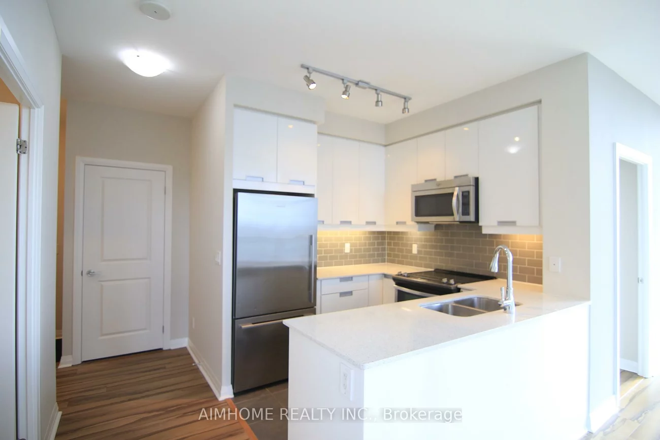 55, Eglinton, Hurontario, Mississauga