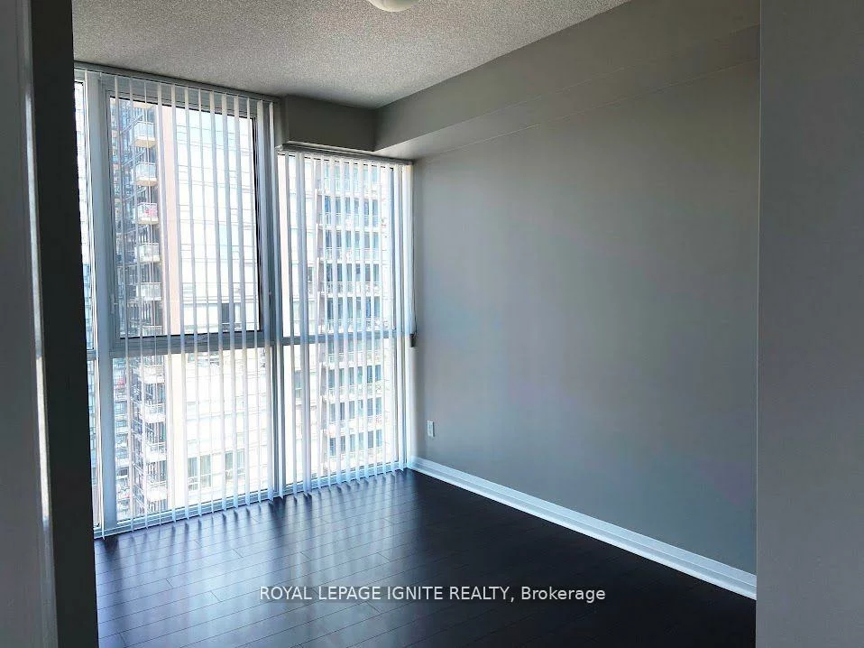 75, Eglinton, Hurontario, Mississauga