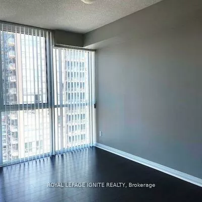75, Eglinton, Hurontario, Mississauga