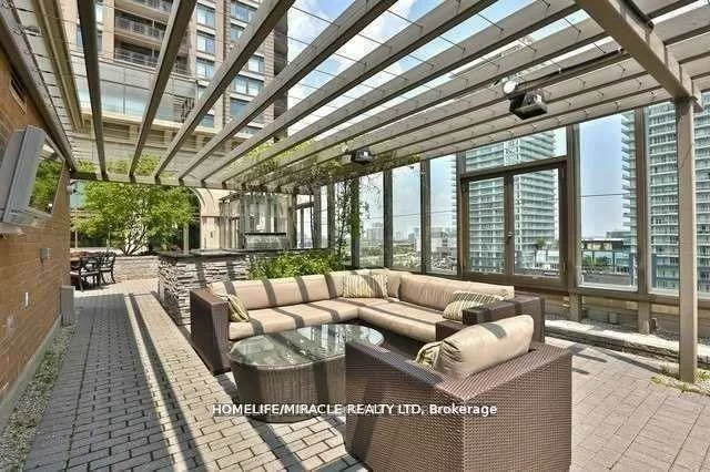 385, Prince Of Wales, City Centre, Mississauga