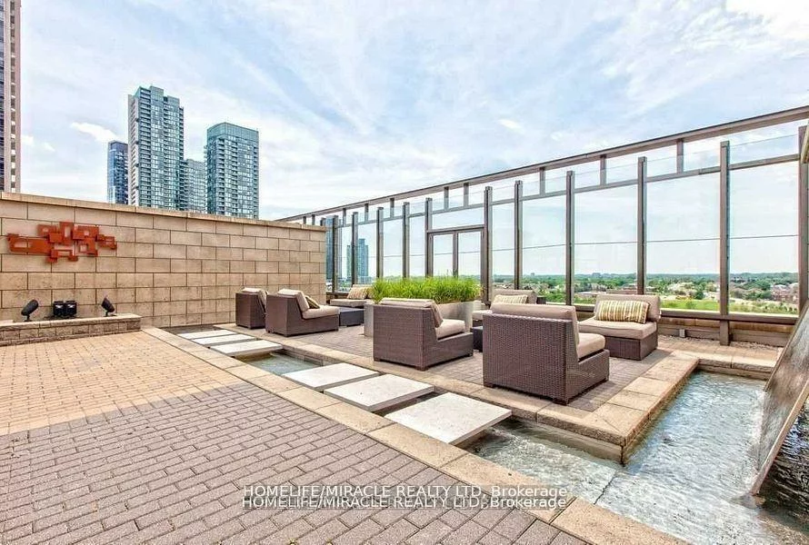 385, Prince Of Wales, City Centre, Mississauga