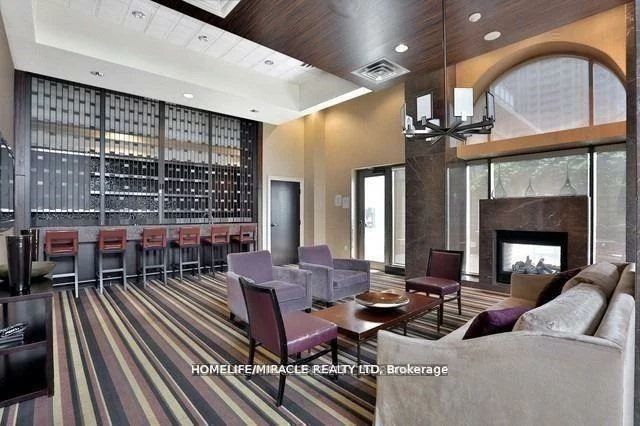 385, Prince Of Wales, City Centre, Mississauga