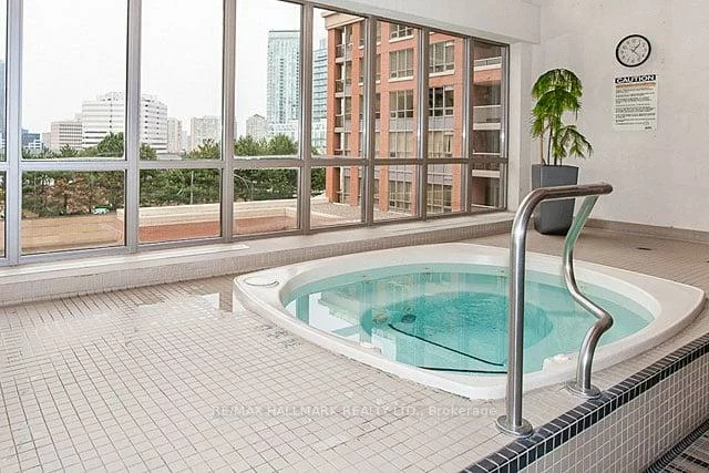 320, City Centre, City Centre, Mississauga