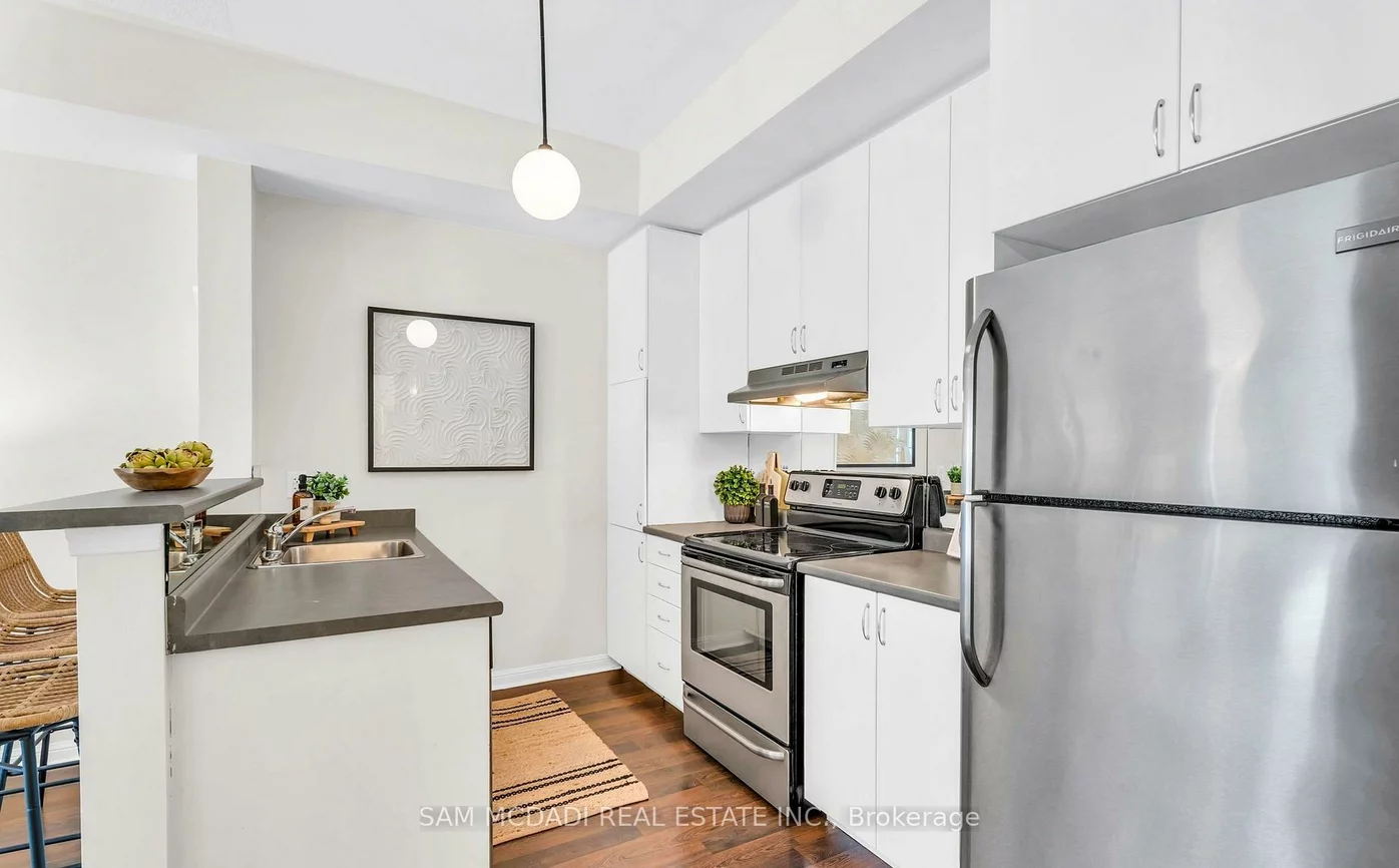 2891, Rio, Central Erin Mills, Mississauga