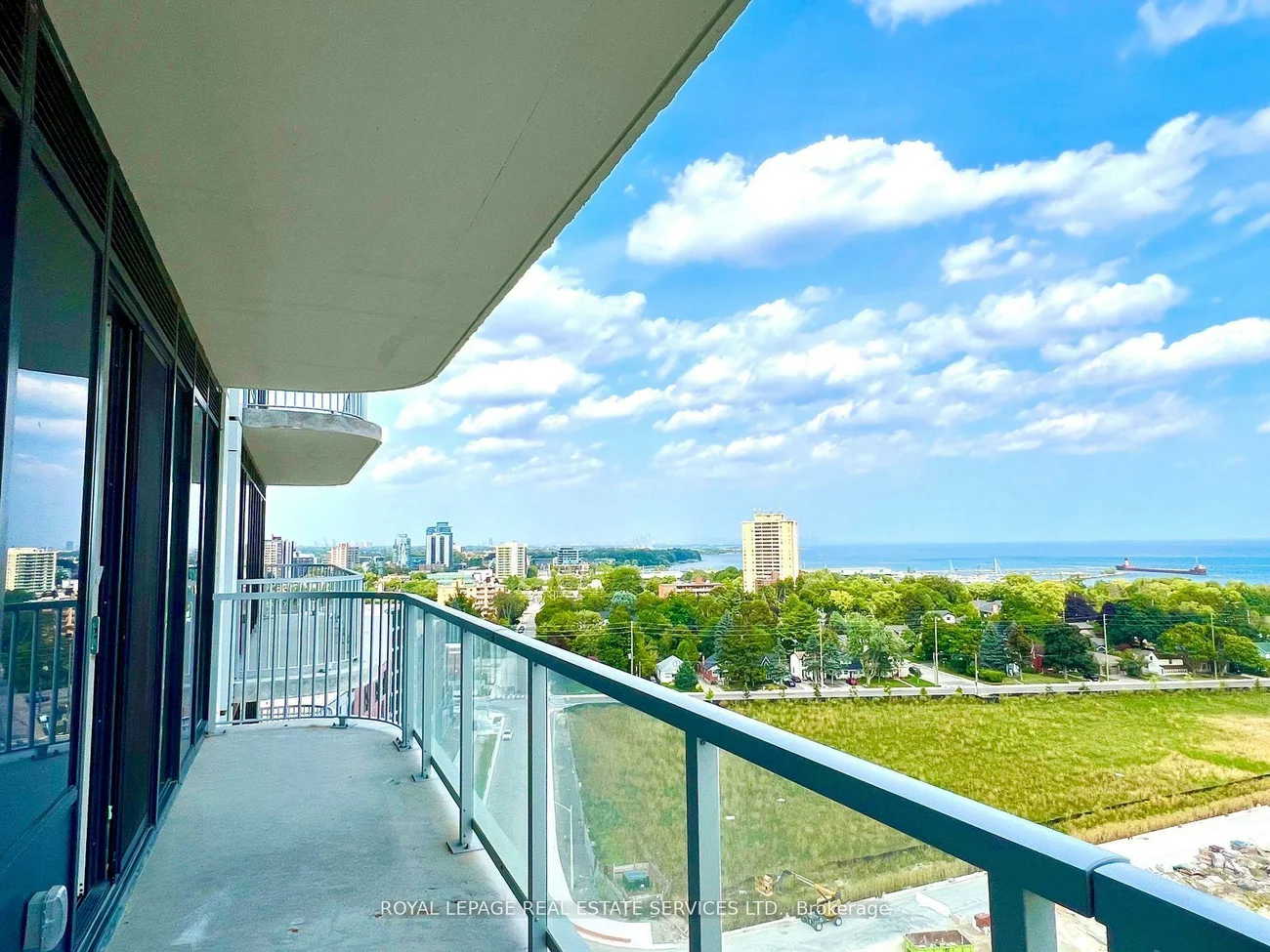 220, Missinnihe, Port Credit, Mississauga