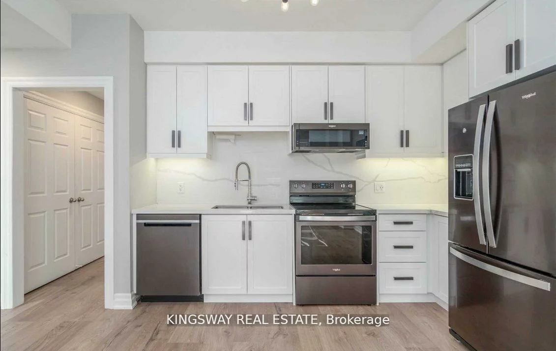 2915, Hazelton, Central Erin Mills, Mississauga