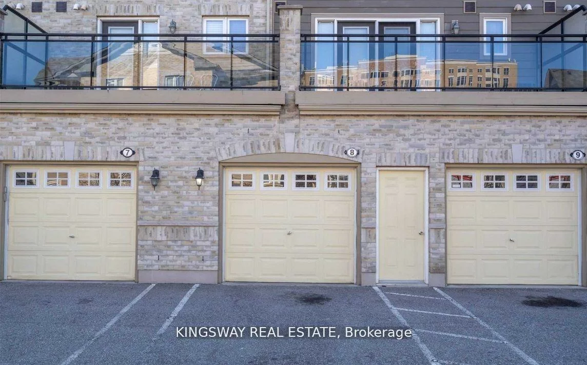 2915, Hazelton, Central Erin Mills, Mississauga