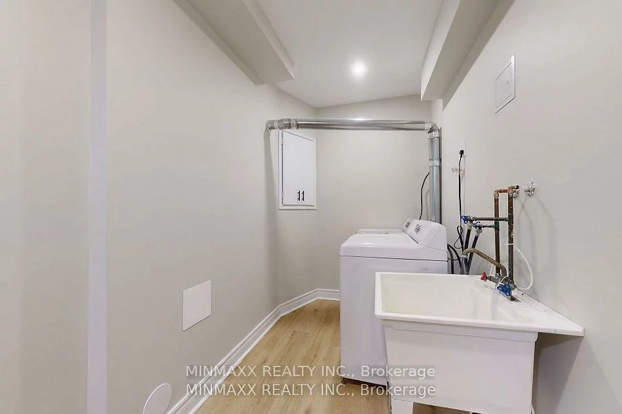 1480, Britannia, East Credit, Mississauga