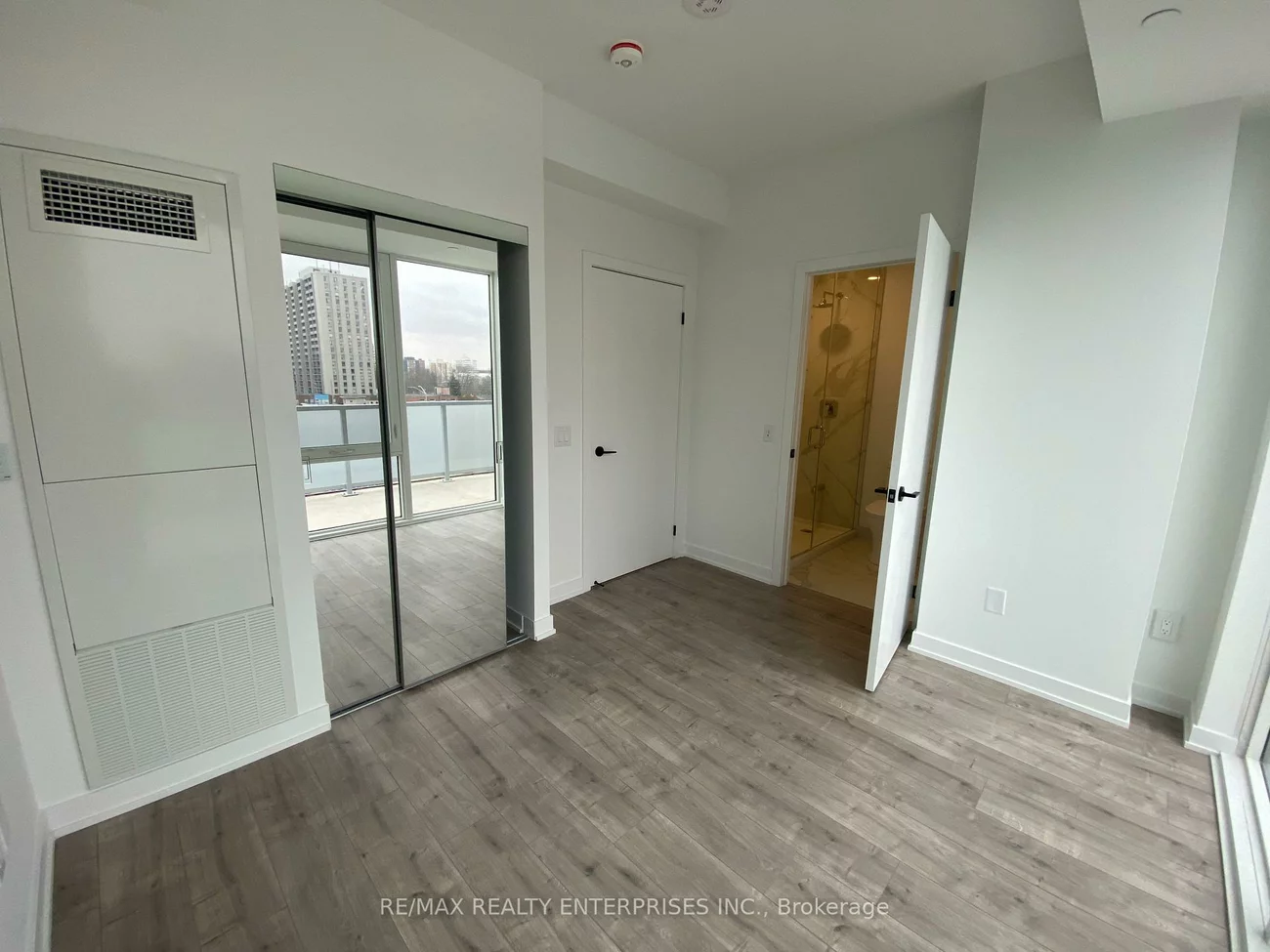 215, Lakeshore, Port Credit, Mississauga
