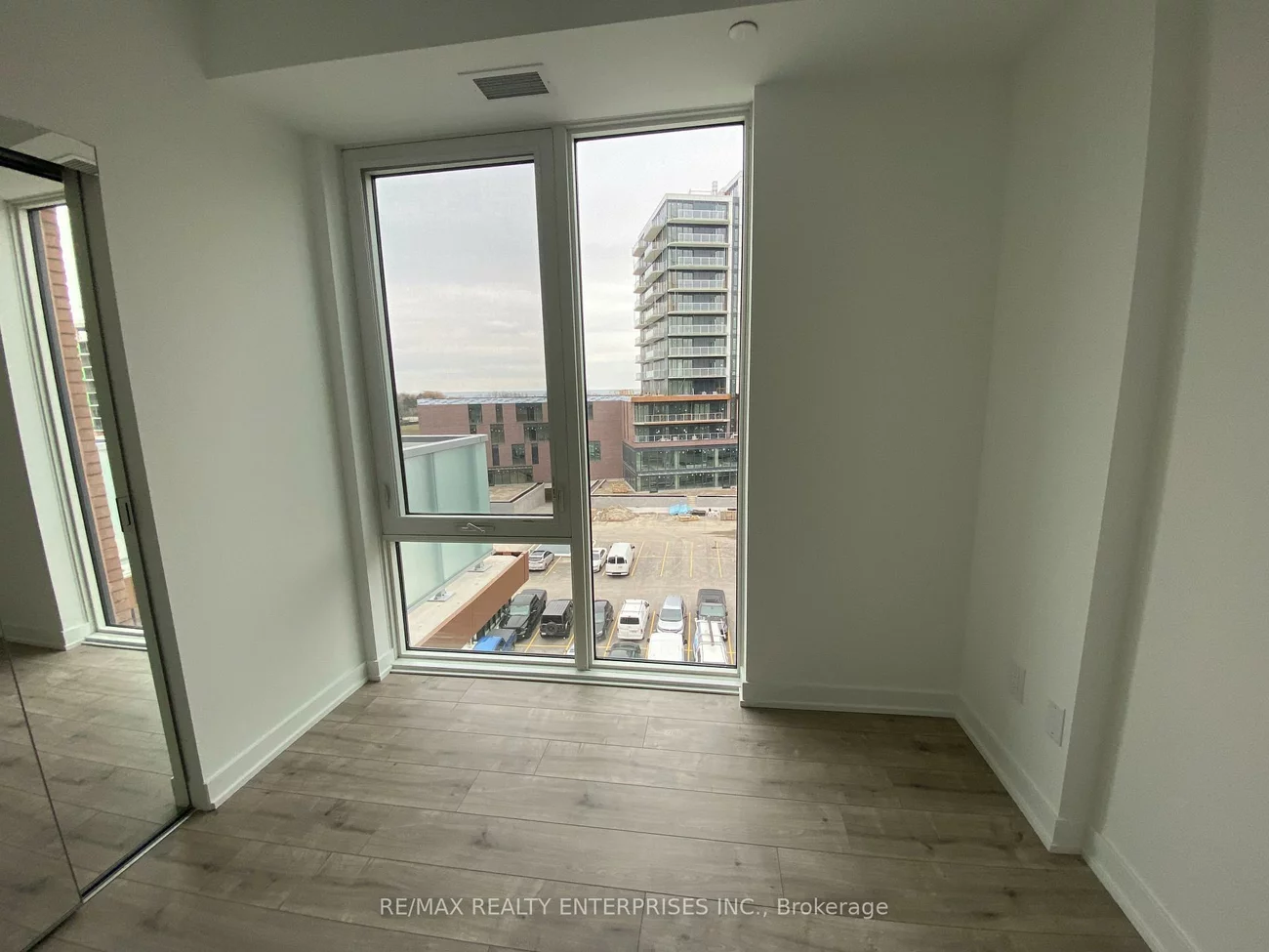 215, Lakeshore, Port Credit, Mississauga