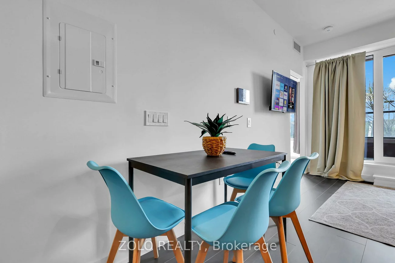 28, Ann, Port Credit, Mississauga