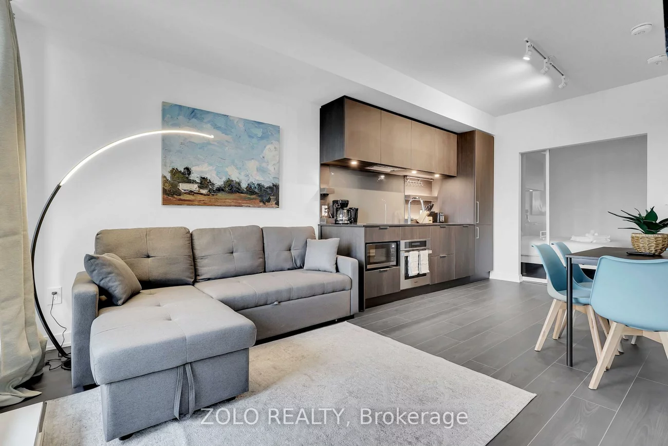 28, Ann, Port Credit, Mississauga
