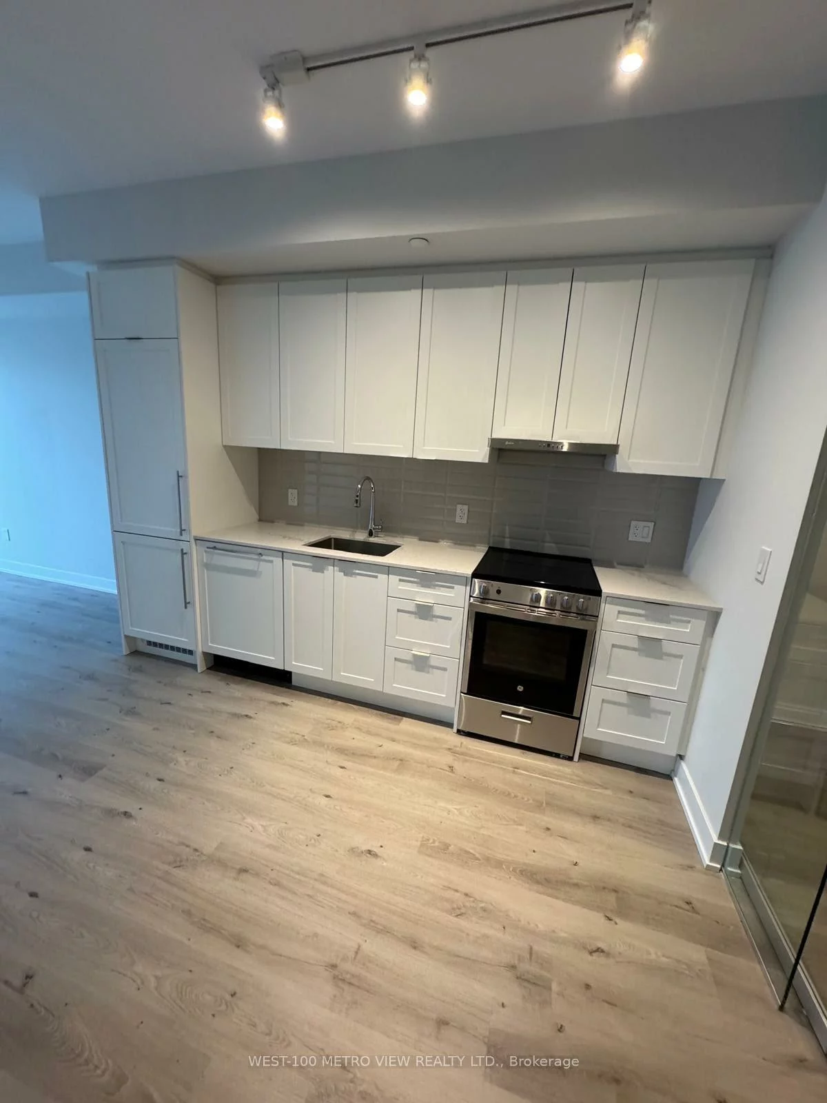 430, Square One, City Centre, Mississauga