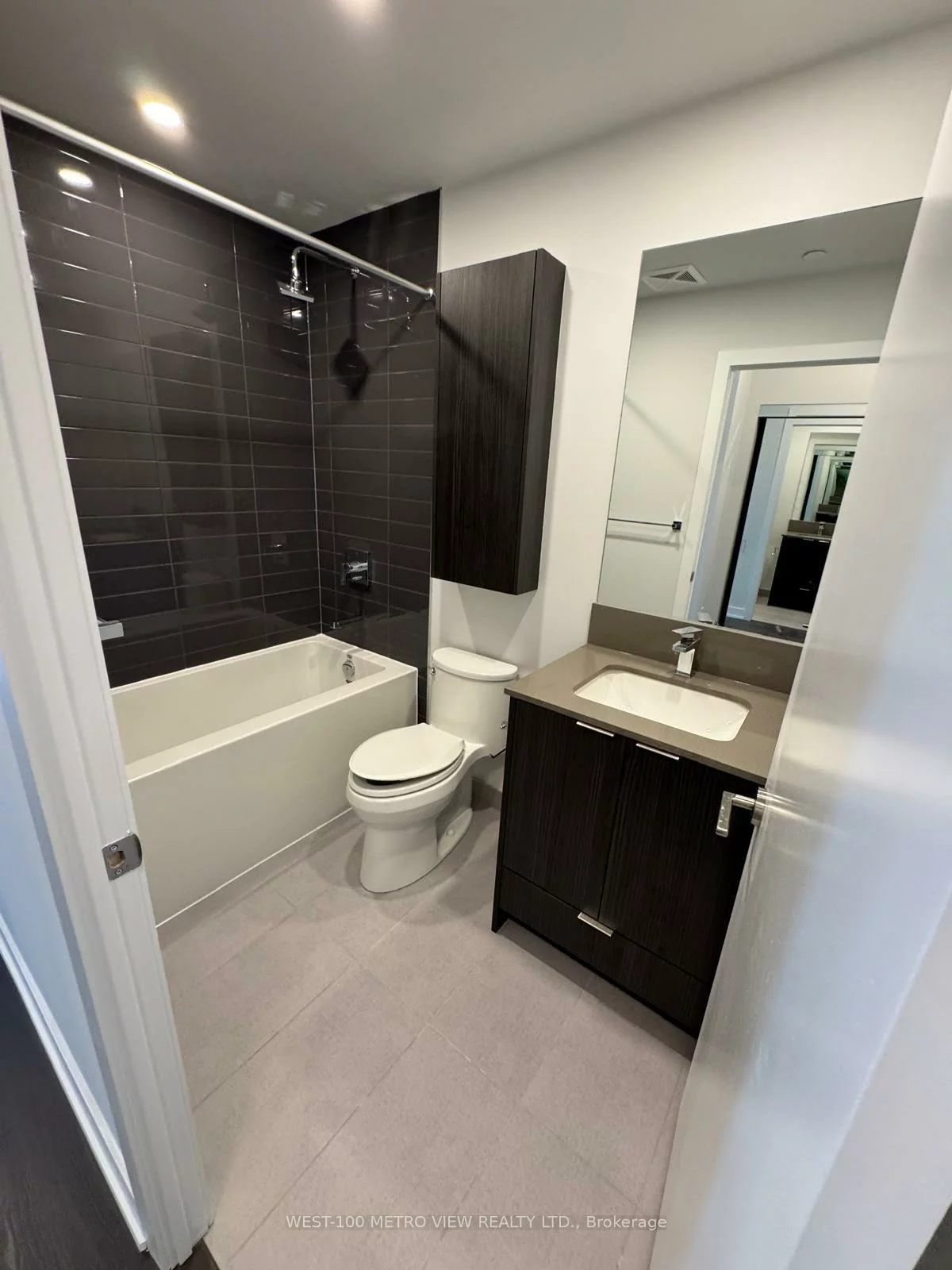 430, Square One, City Centre, Mississauga