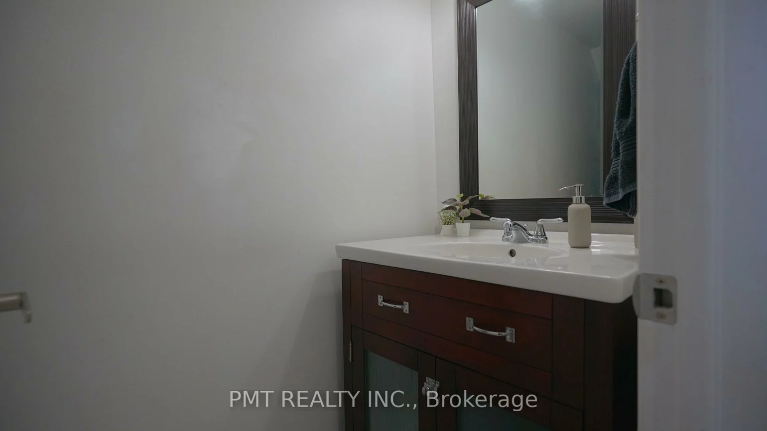 7430, Copenhagen, Meadowvale, Mississauga