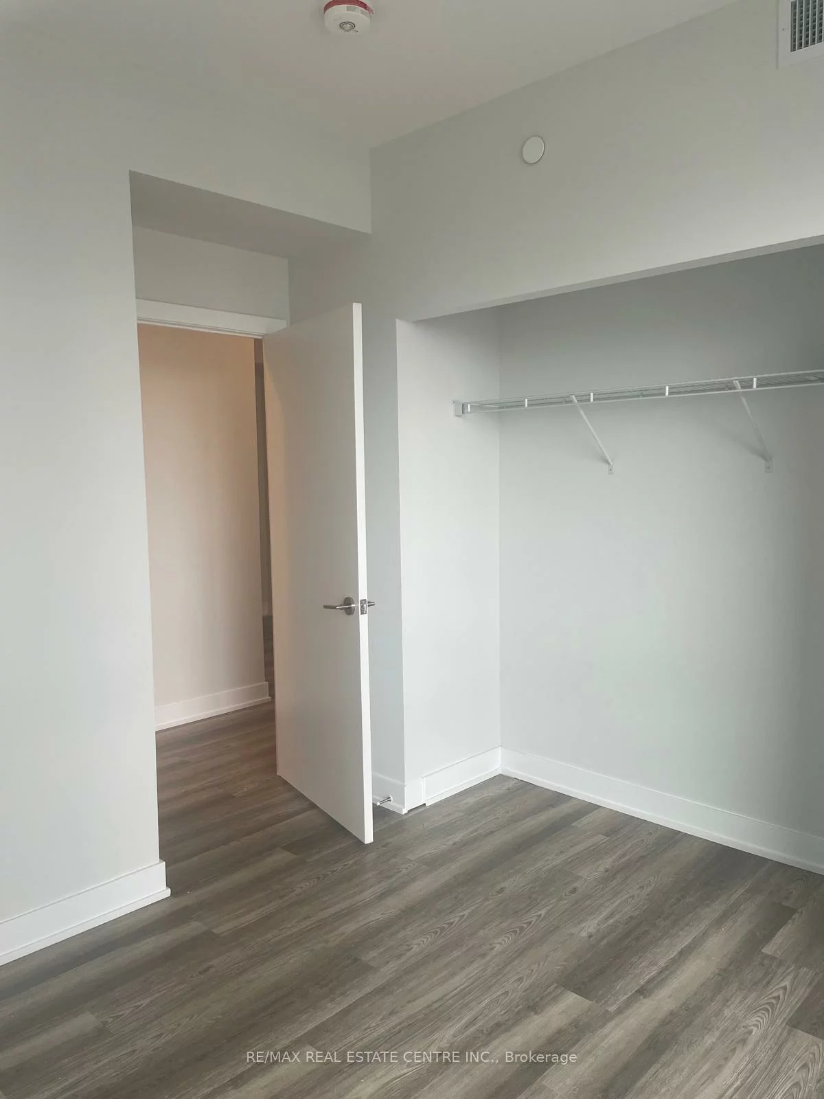 430, Square One, City Centre, Mississauga