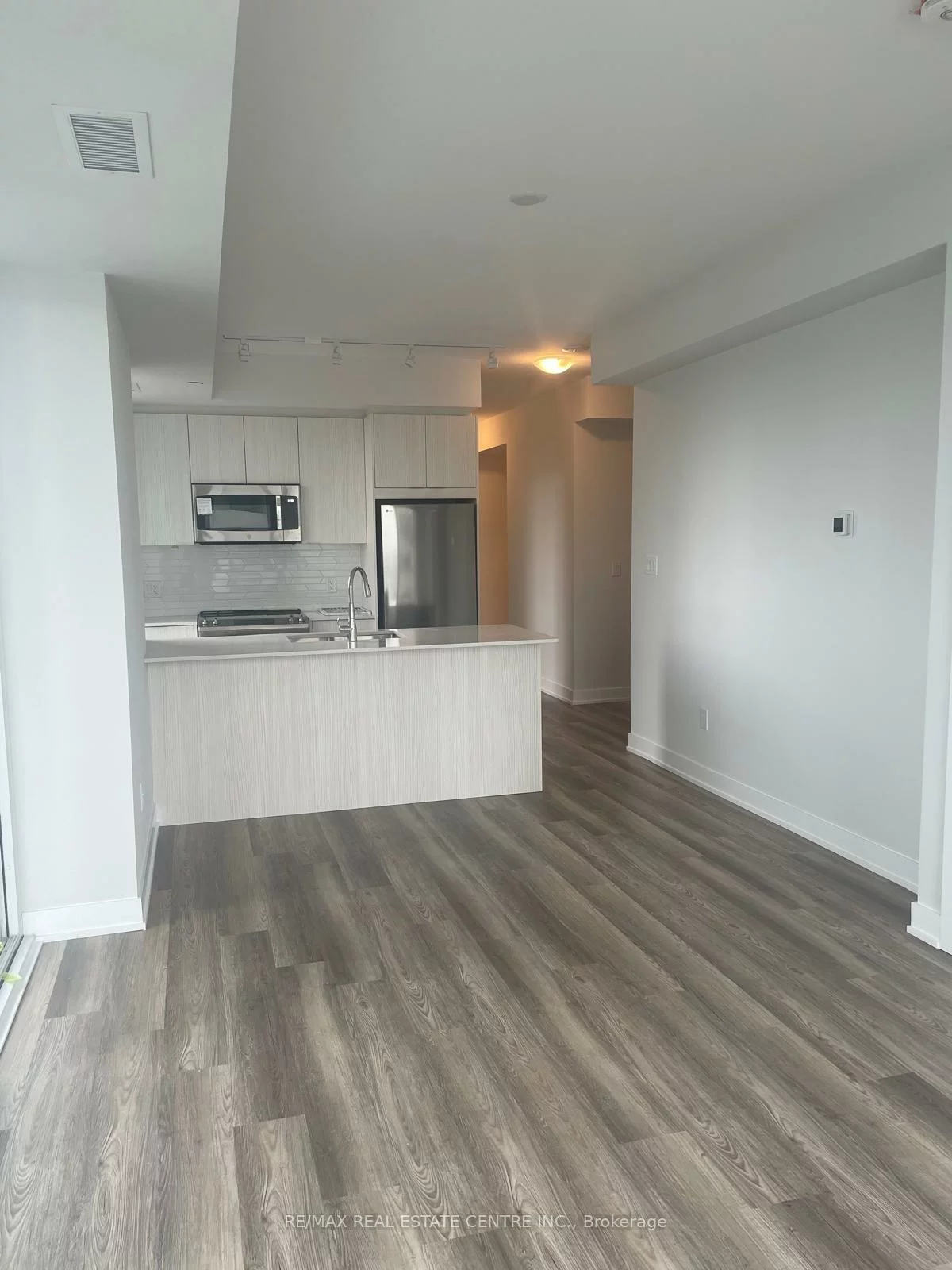 430, Square One, City Centre, Mississauga