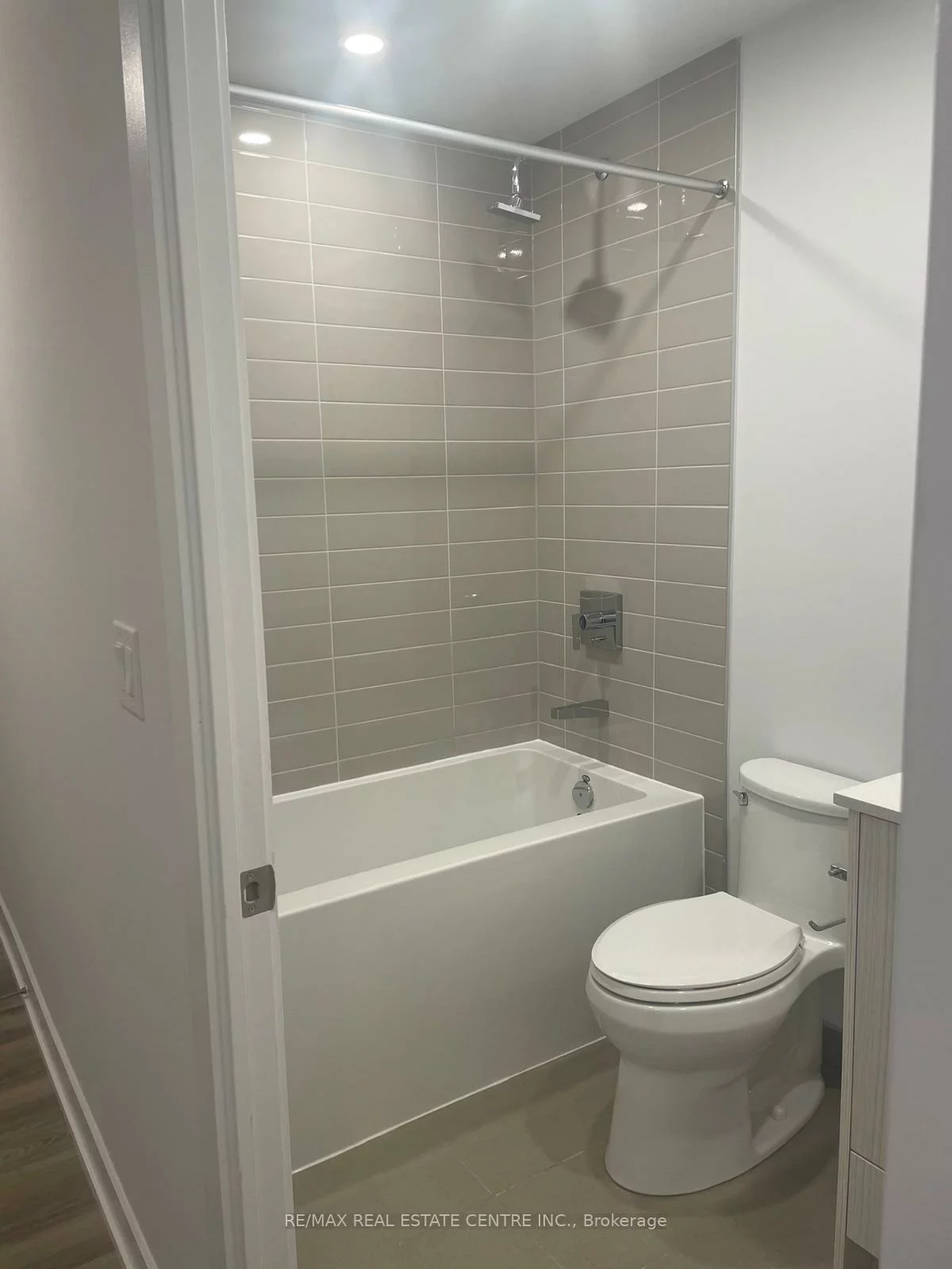 430, Square One, City Centre, Mississauga